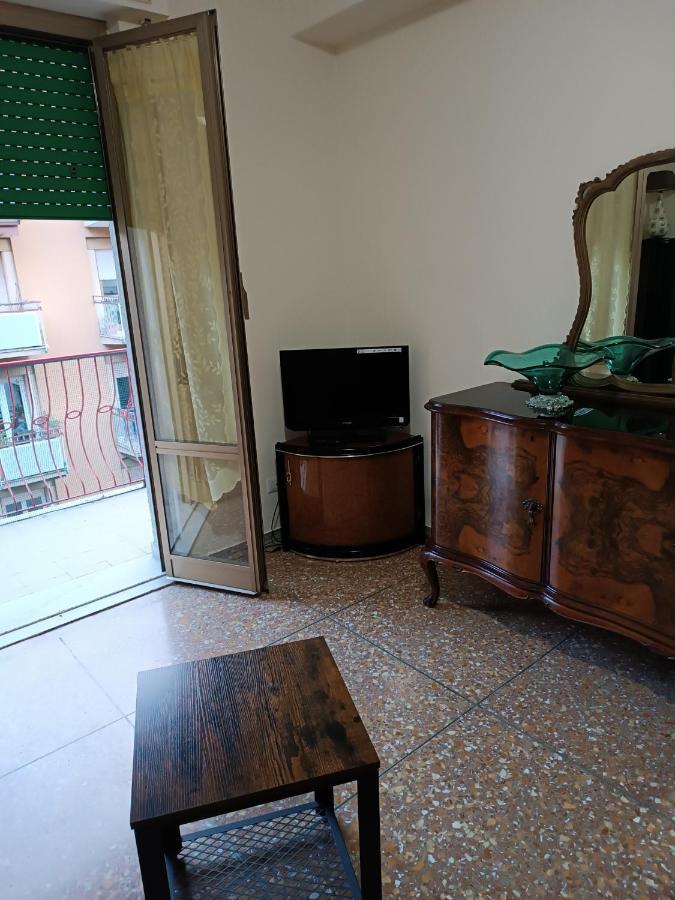 Hortis Apartment, 5 Persone, 2 Camere, Balcone, Metro C E Tram Per Il Centro Rom Exteriör bild