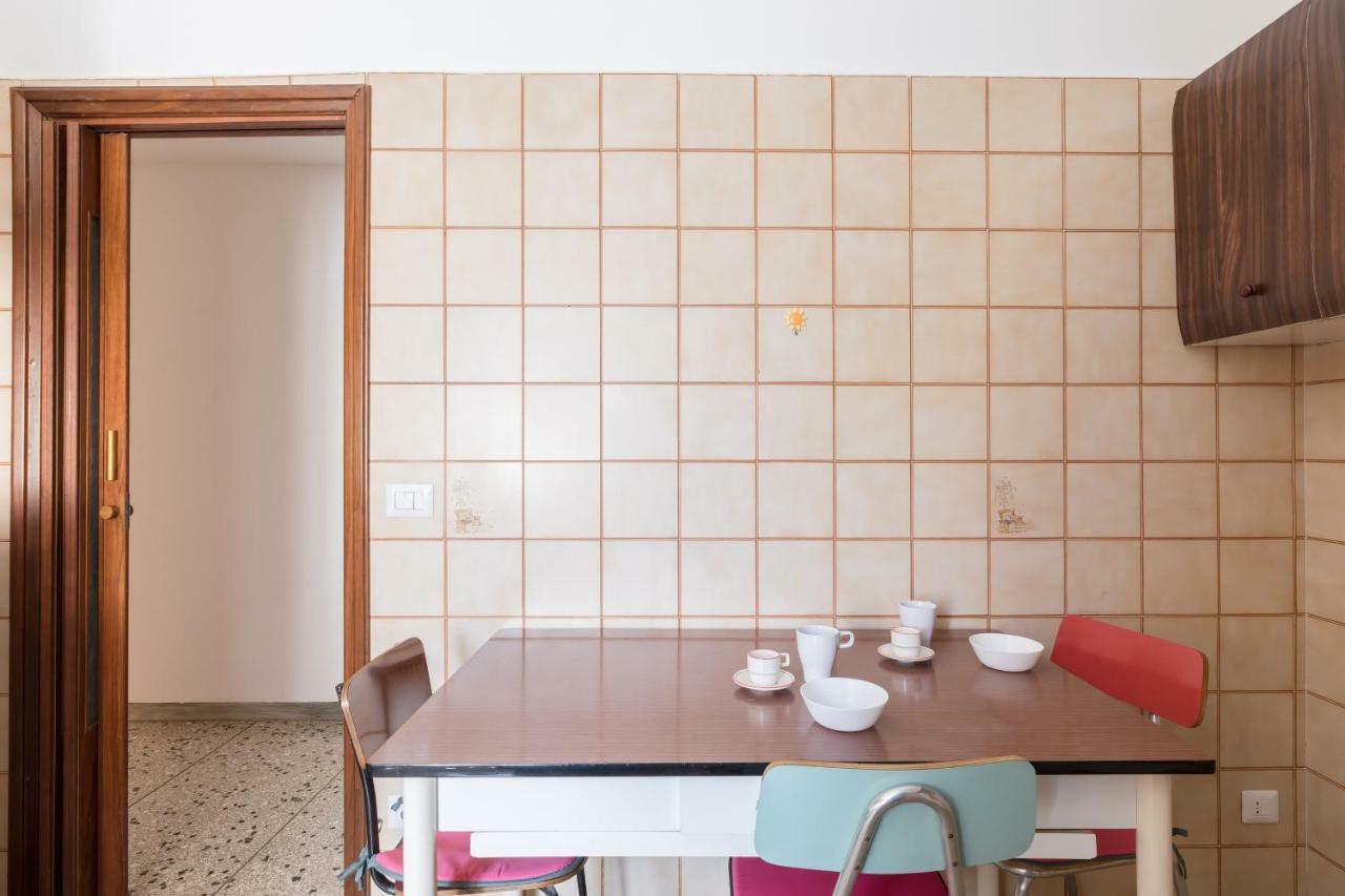 Hortis Apartment, 5 Persone, 2 Camere, Balcone, Metro C E Tram Per Il Centro Rom Exteriör bild